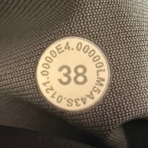 Lululemon ABC Warpstreme Pants Mens 38X30 Gray Slim Fit Technical Fabric LM5A43S - Picture 4 of 8